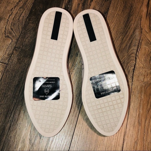 NWOB Kenneth Cole Floral Mara Slip-On Sneakers - Picture 10 of 12